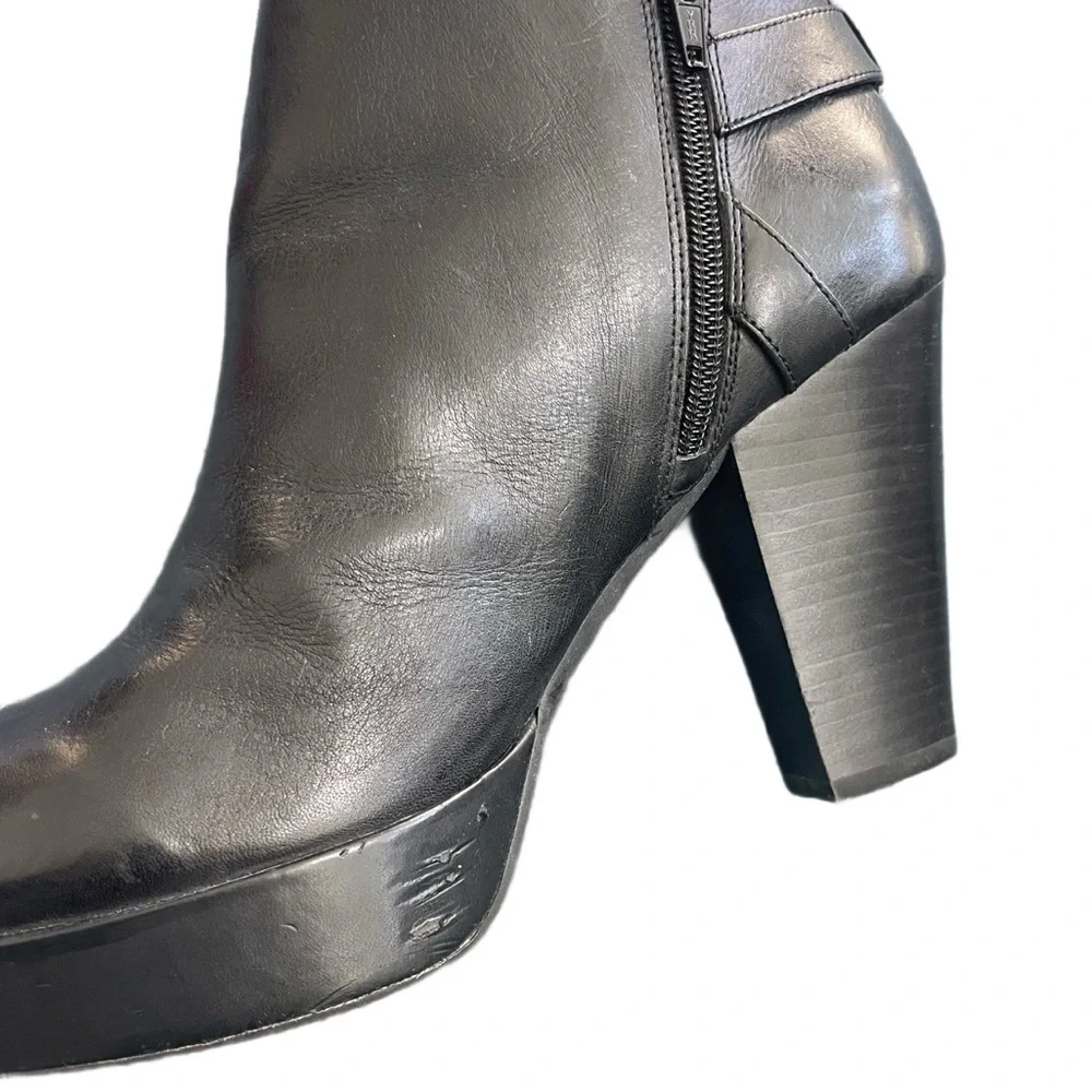 New Gianni Bini Black Chunky Buckle Hidden Platform Ankle Boot Size 9.5